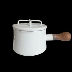 Dansk Kobenstyle 1 Quart White Enamel Saucepan With Wooden Handle & Trivet Lid B